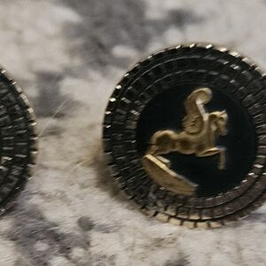 Swank Vintage Pegasus Winged Horses Gold Tone Cufflinks 1 Inch Round